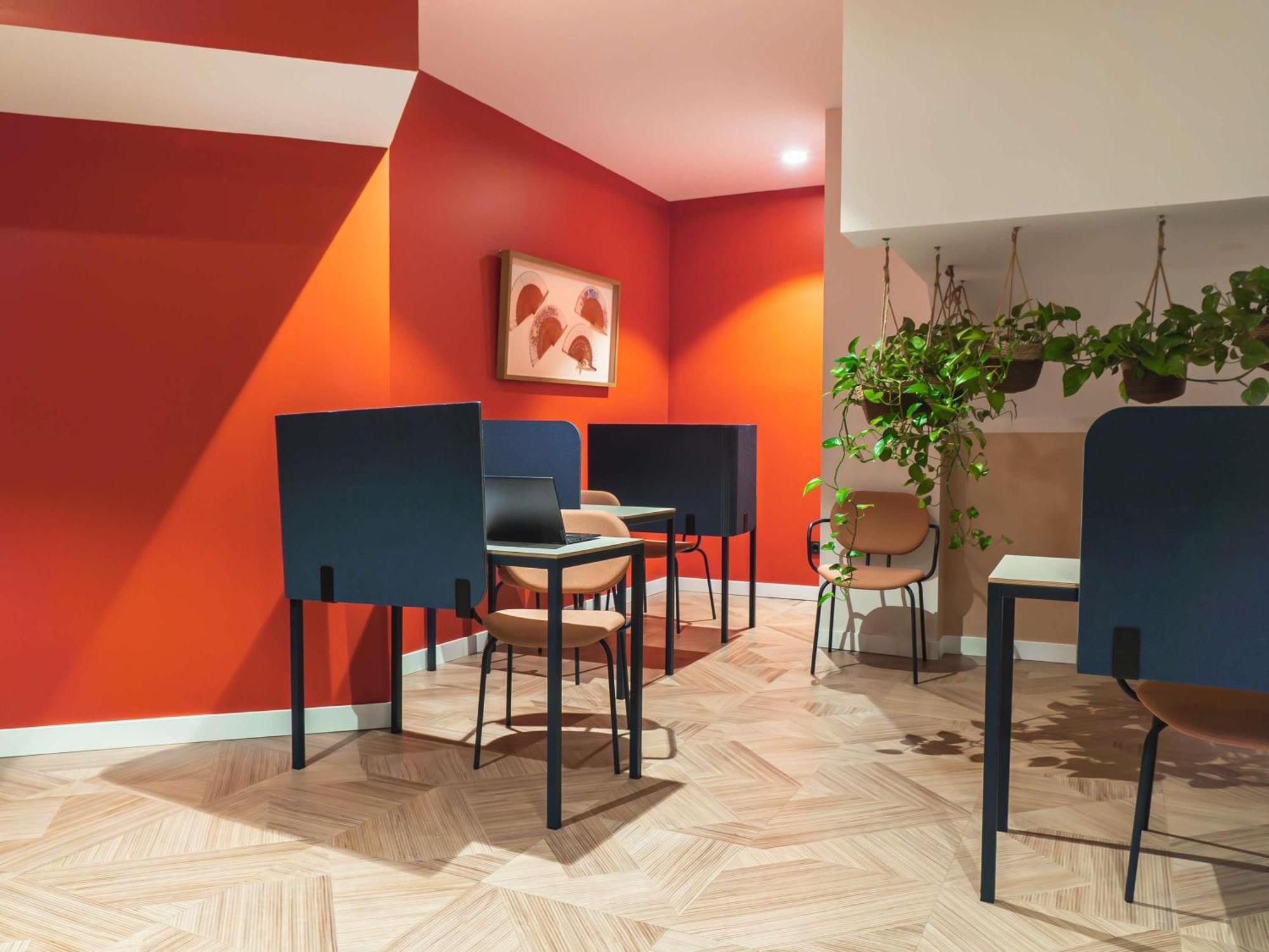 Ibis Styles Sevilla City Santa Justa Esterno foto